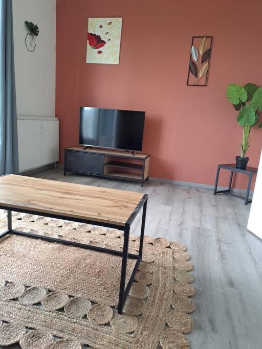 Agreable T2 Classe 3 Etoiles, Refait A Neuf, Dans Quartier Calme Родез Екстер'єр фото